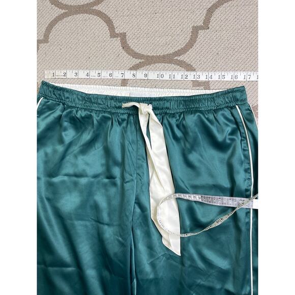 Abercrombie & Fitch green satin Long sleeve pull on pants PJ set, size XL - Picture 9 of 12